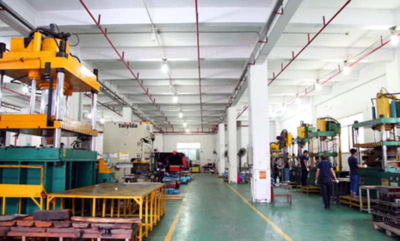 Heat-sink cups and deep housings at Aunov