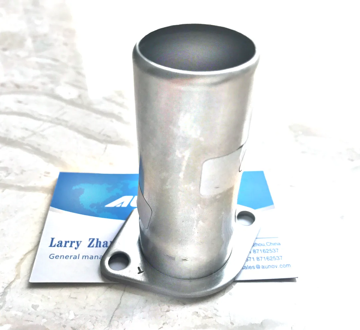 Drawn Aluminum Can with Oval Mounting Flange